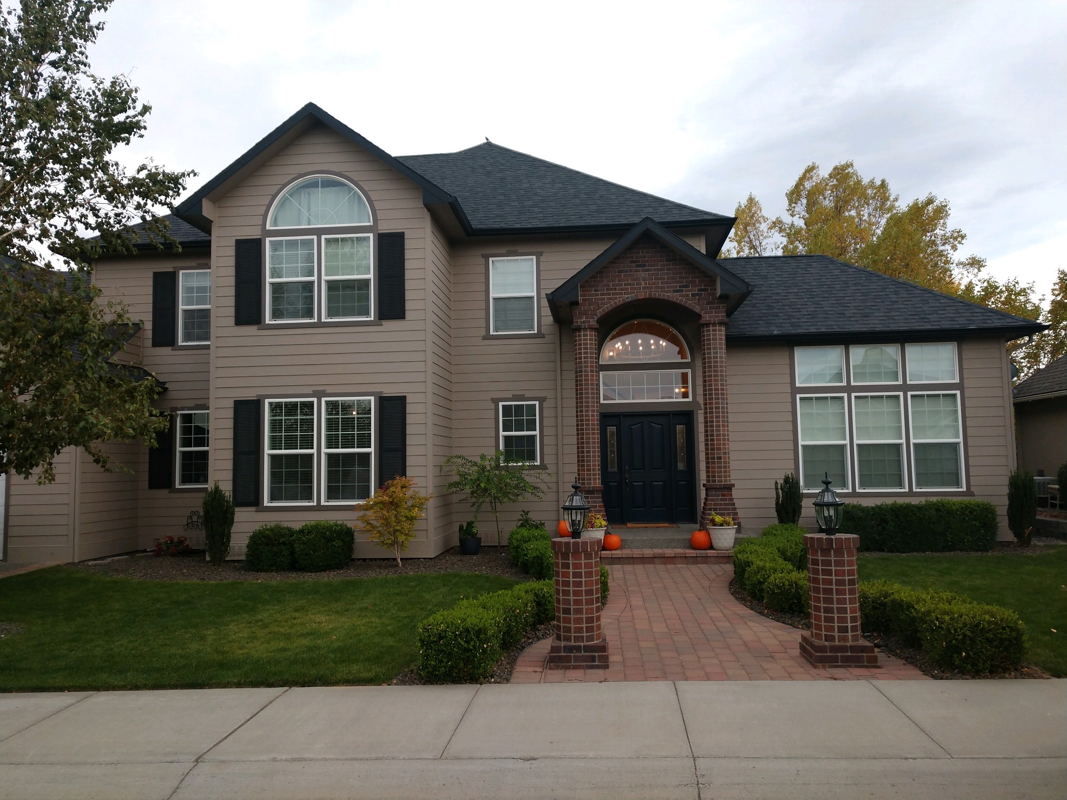 Before View of the Brown Exterior