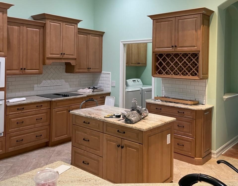 Kitchen and Cabinet Painting Before