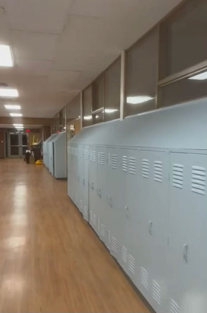 lockers painting after