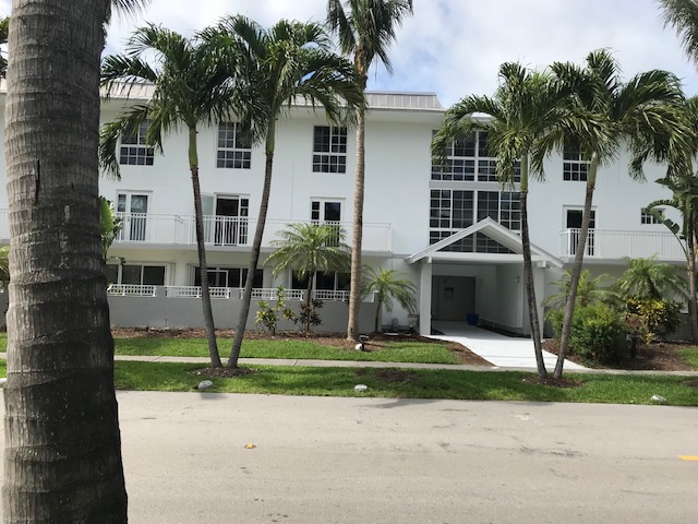 Key Islander Condominiums - Entrance
