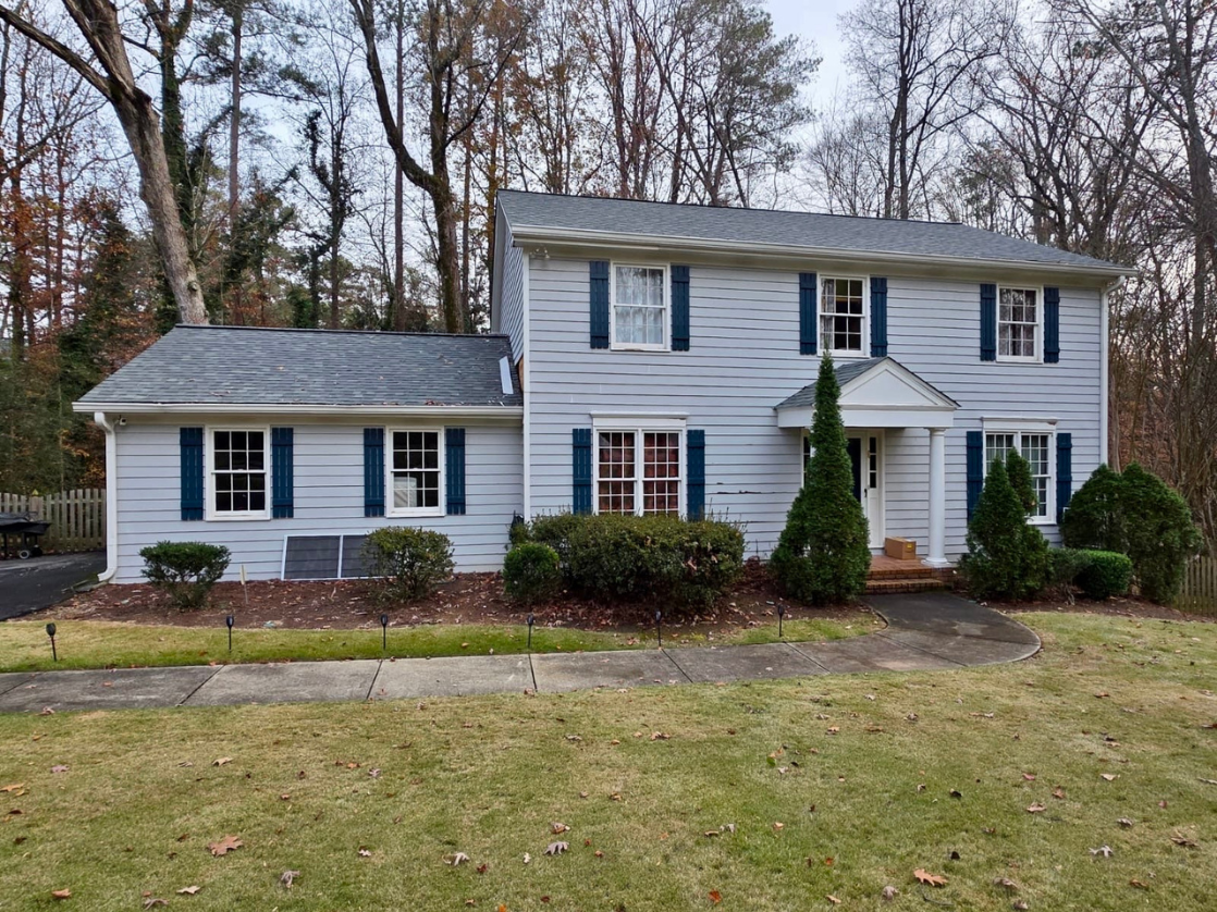 exterior of home in dunwoody before being repainted by certapro
