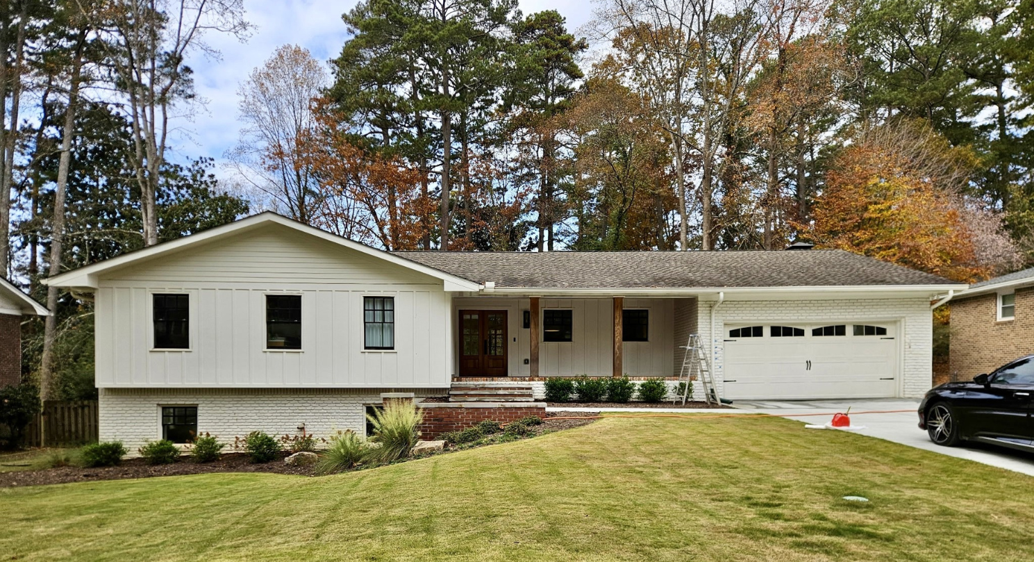 home in dunwoody before being repainted by certapro painters of dunwoody