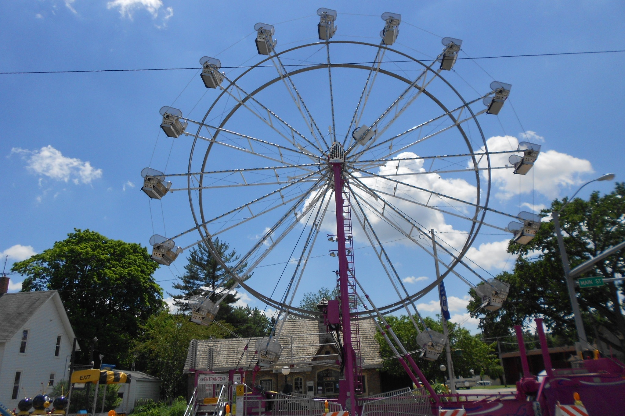 ferris wheel at Genoa Days