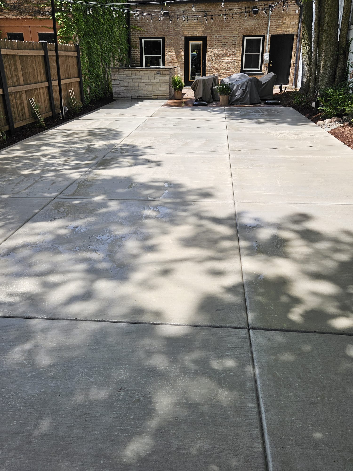 Concrete patio in Wheaton, IL before