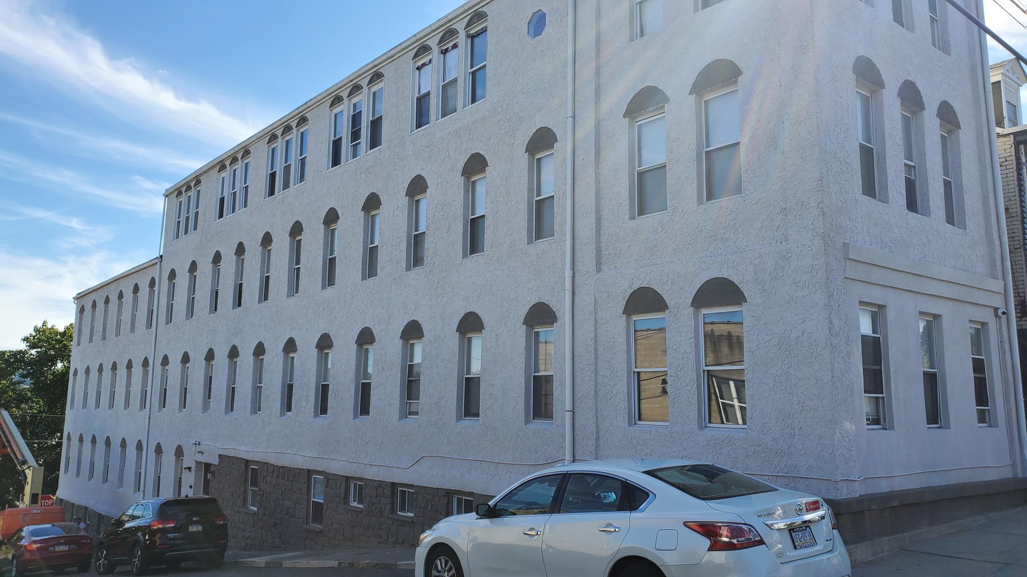 Commercial Exterior Painting – Riverview Apartments After