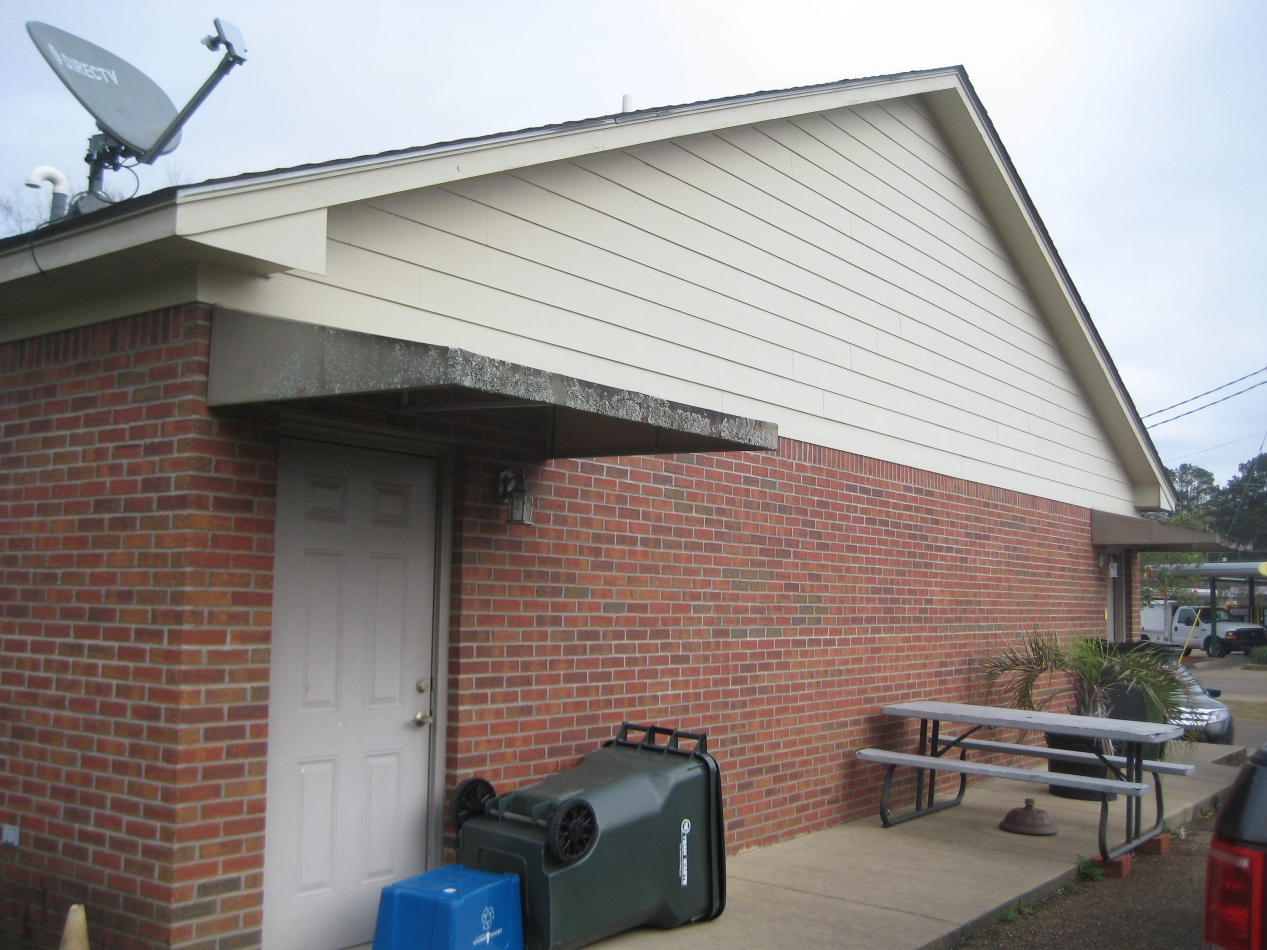 Albert J Singletary, DMD, Inc - Crystal Springs, MS | Exterior Painting