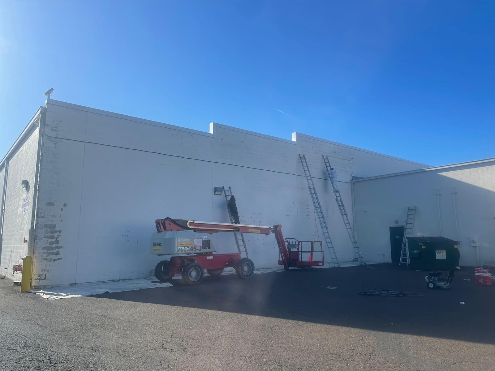 giant food stores exterior painting (before)