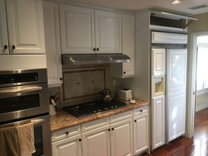 White kitchen cabinets