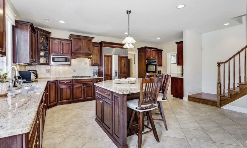 Kitchen Cabinet Repainting & Refinishing Before