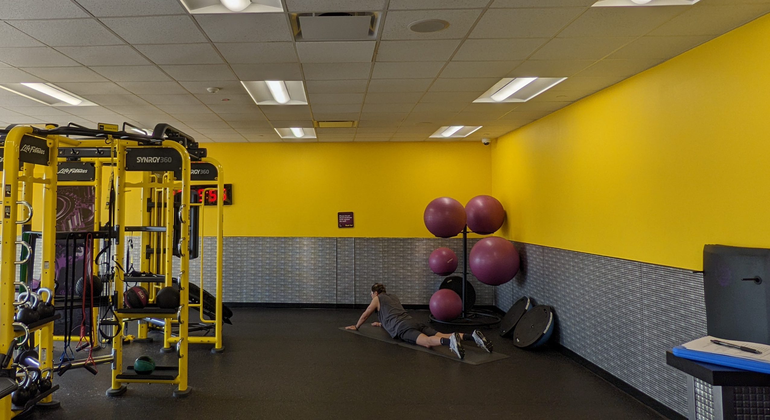 Planet Fitness Repaint in Naperville Before