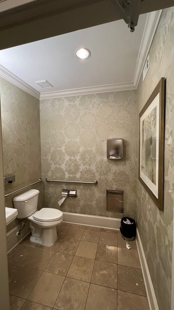 bathroom interior - before