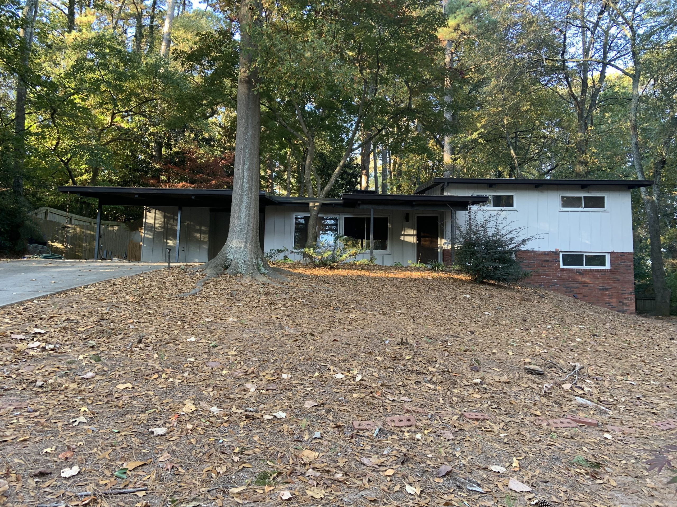 home in Duluth before being repainted