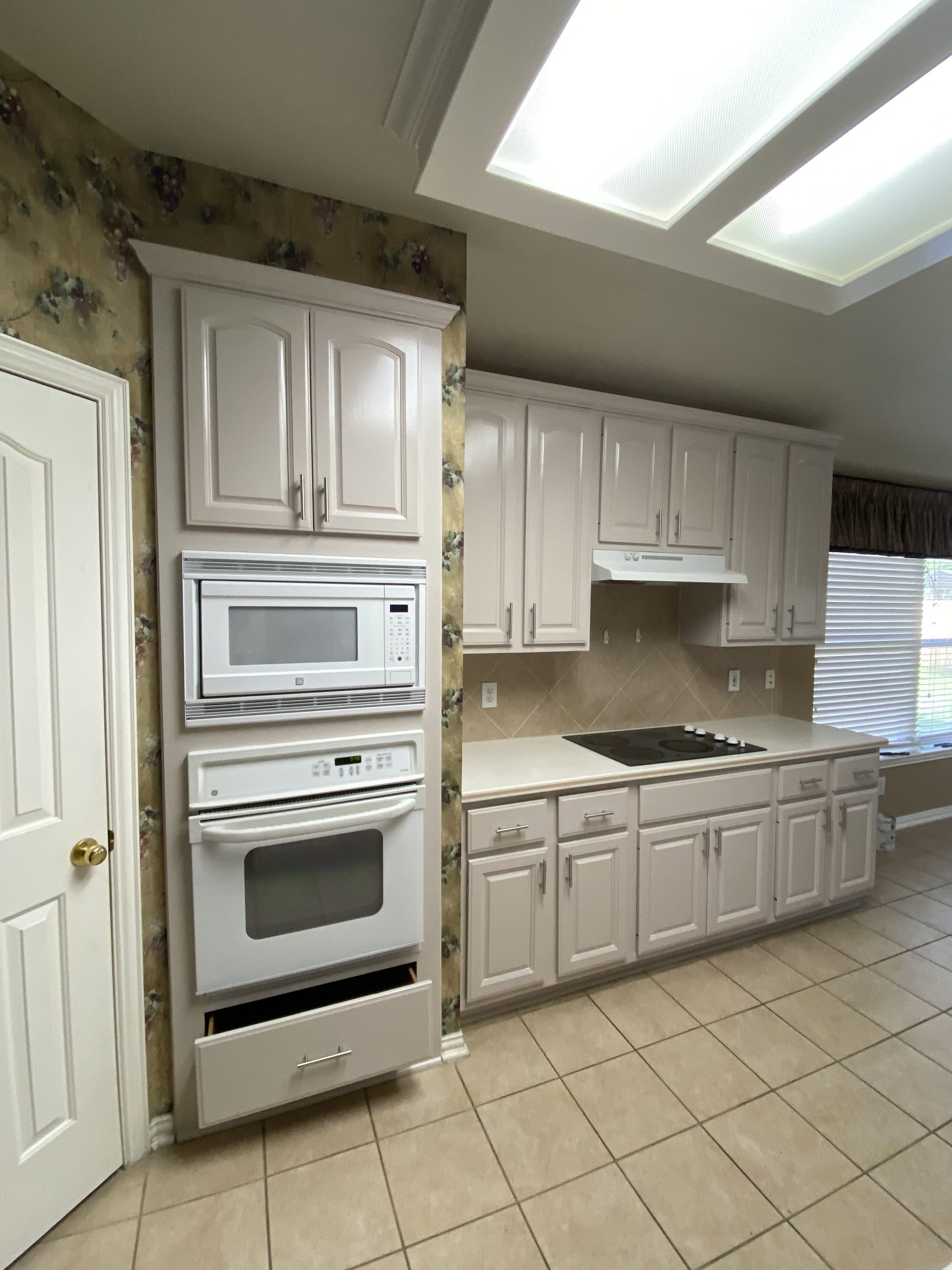 Kitchen Cabinet Painting pearland tx