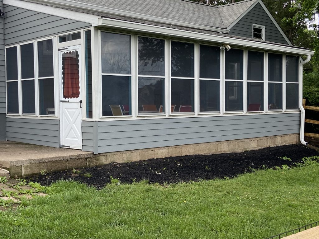 Power Washing & Aluminum Siding Painting After