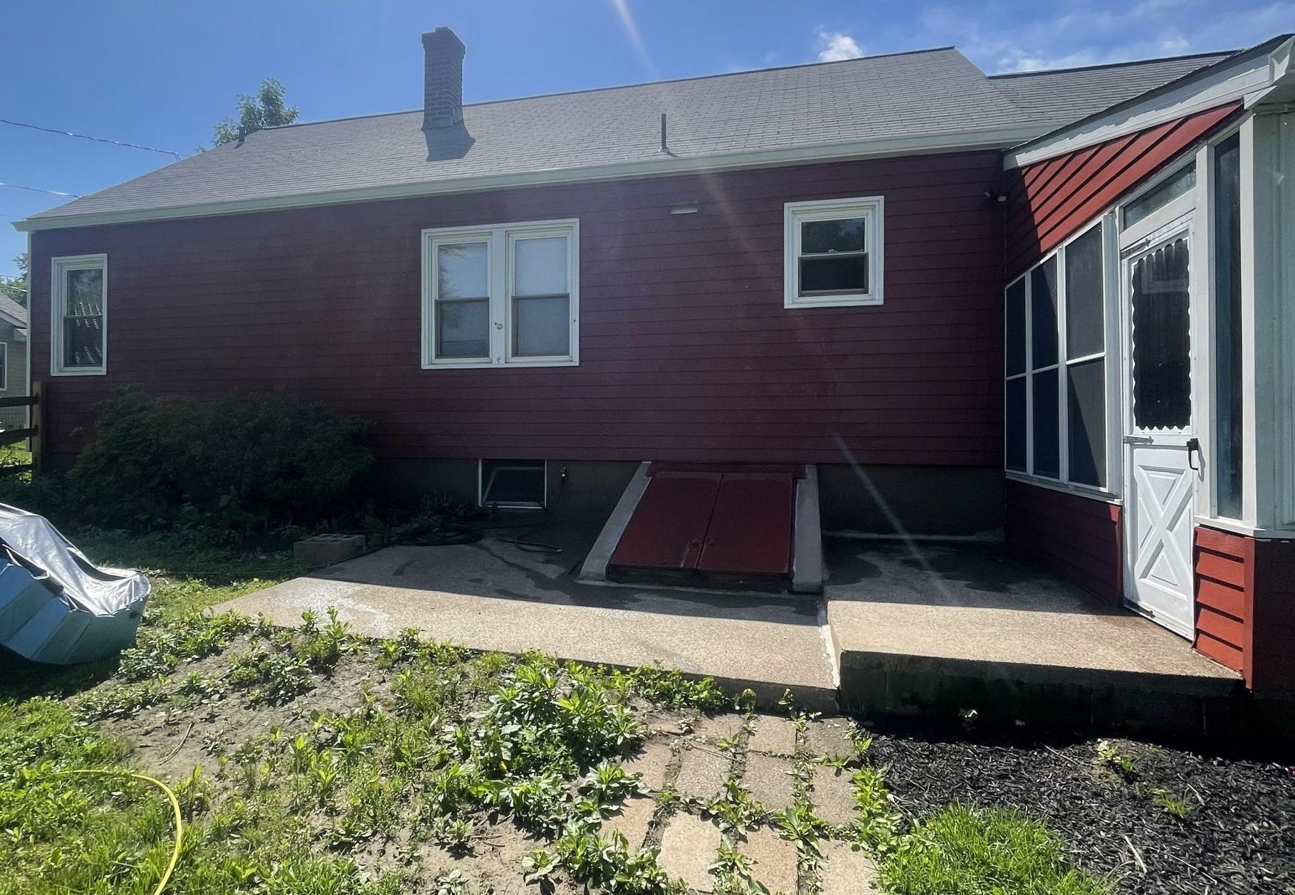 Power Washing & Aluminum Siding Painting Before