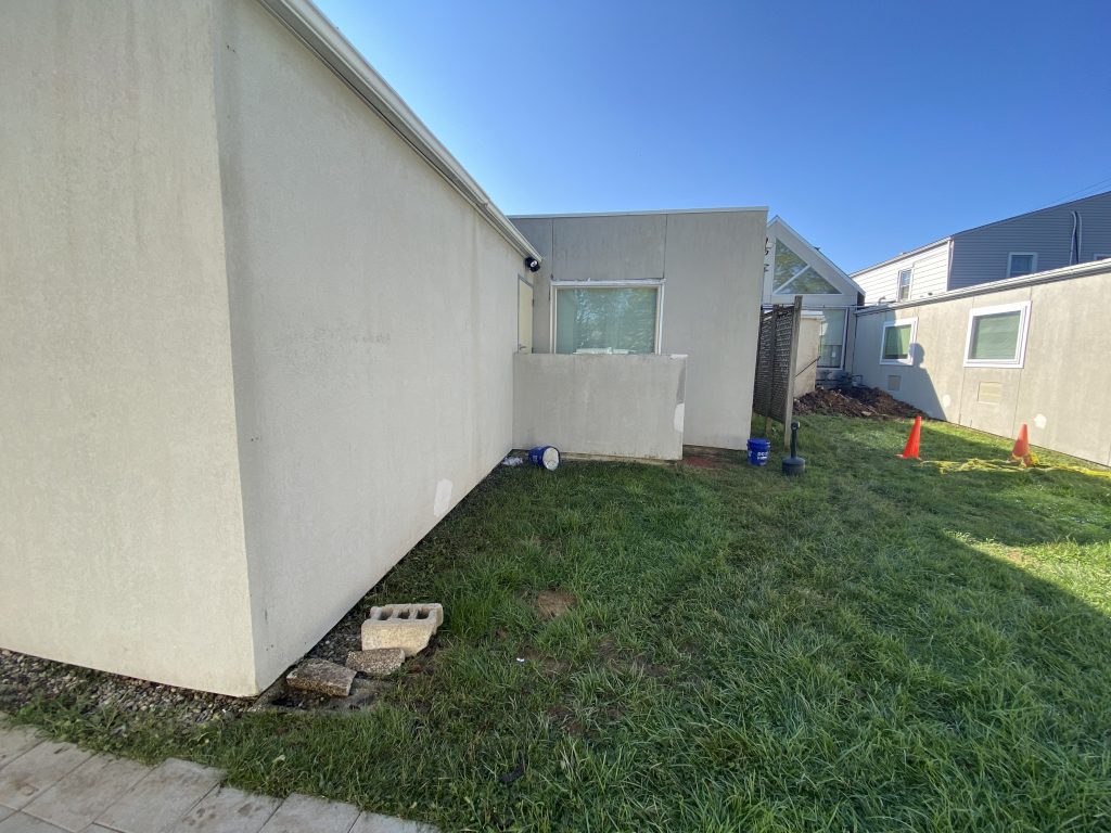 Pyramid Healthcare – Power Washing & Exterior Painting Before