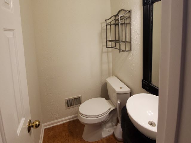 photo of repainted powder room in maritetta