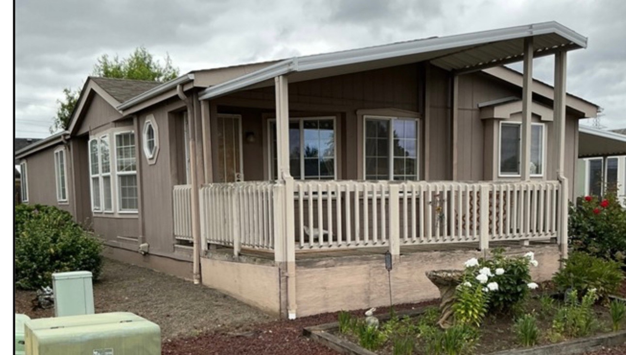 Eugene Residential Refresh Before & After Before