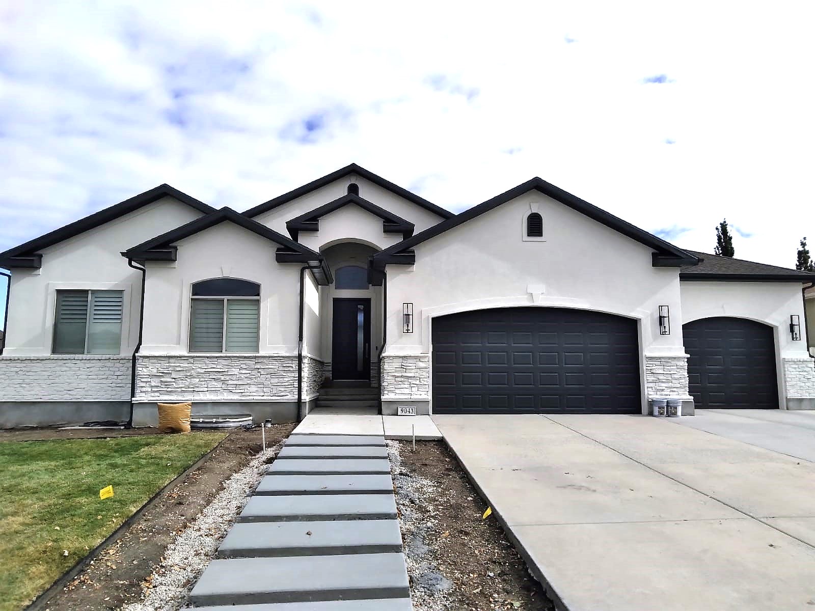 After Stucco repainting in West Jordan, Utah.