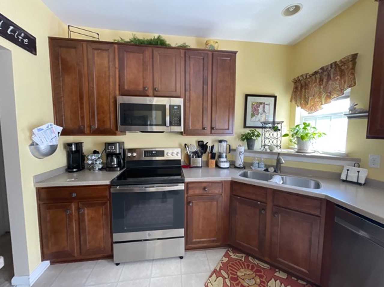 charlotte kitchen cabinets before painting