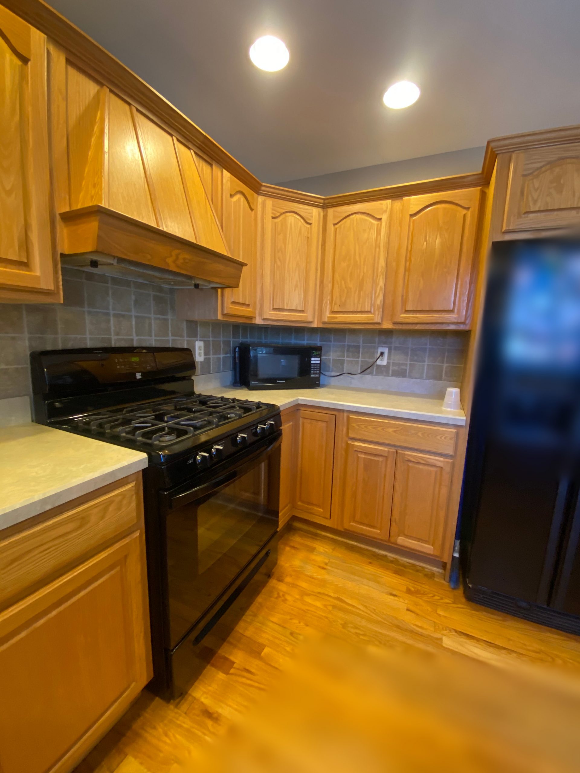 Kitchen Cabinet Painting – Green Kitchen Painting Before