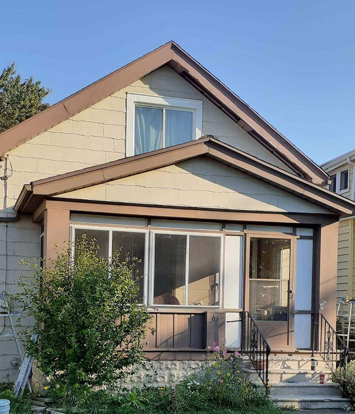 front of house before certapro painting