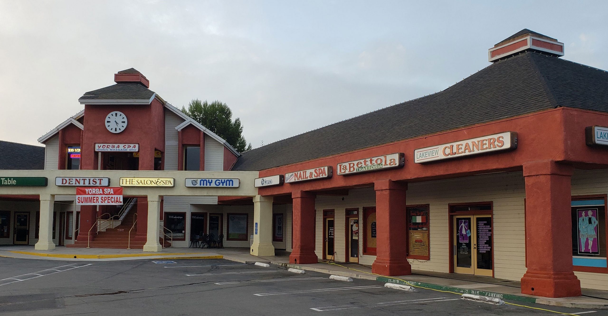 retail painting project anaheim- before painting