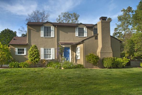 brown painted stucco home pasadena