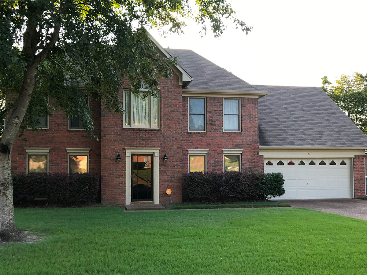 Exterior house painters in Arlington, Tennessee.