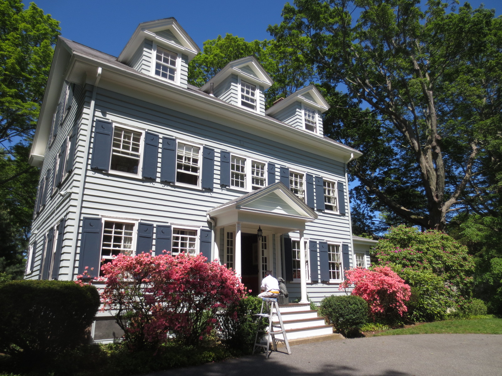  sutyak ma historical house painting