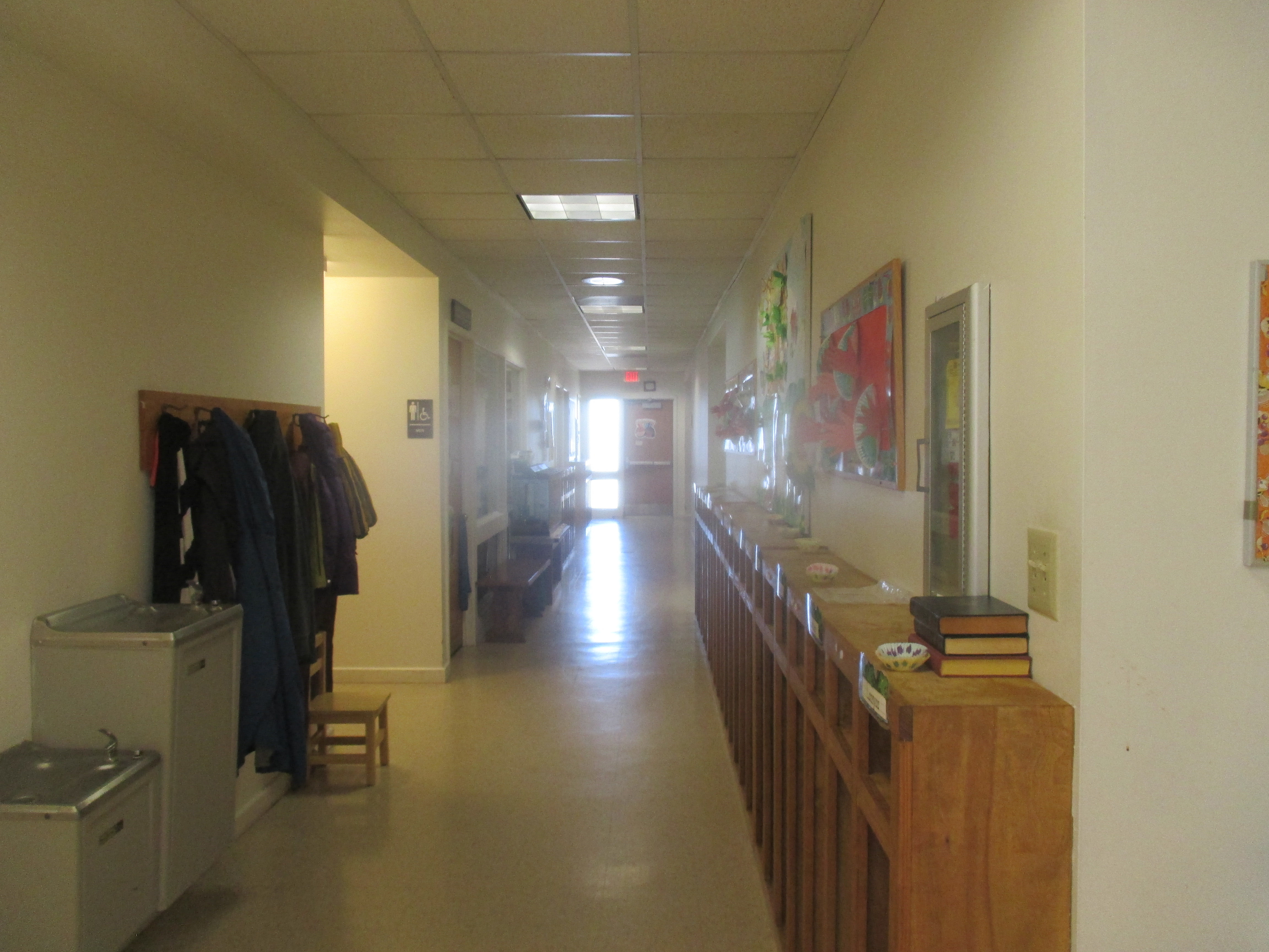 Hallway – Candlewyck Baptist Before
