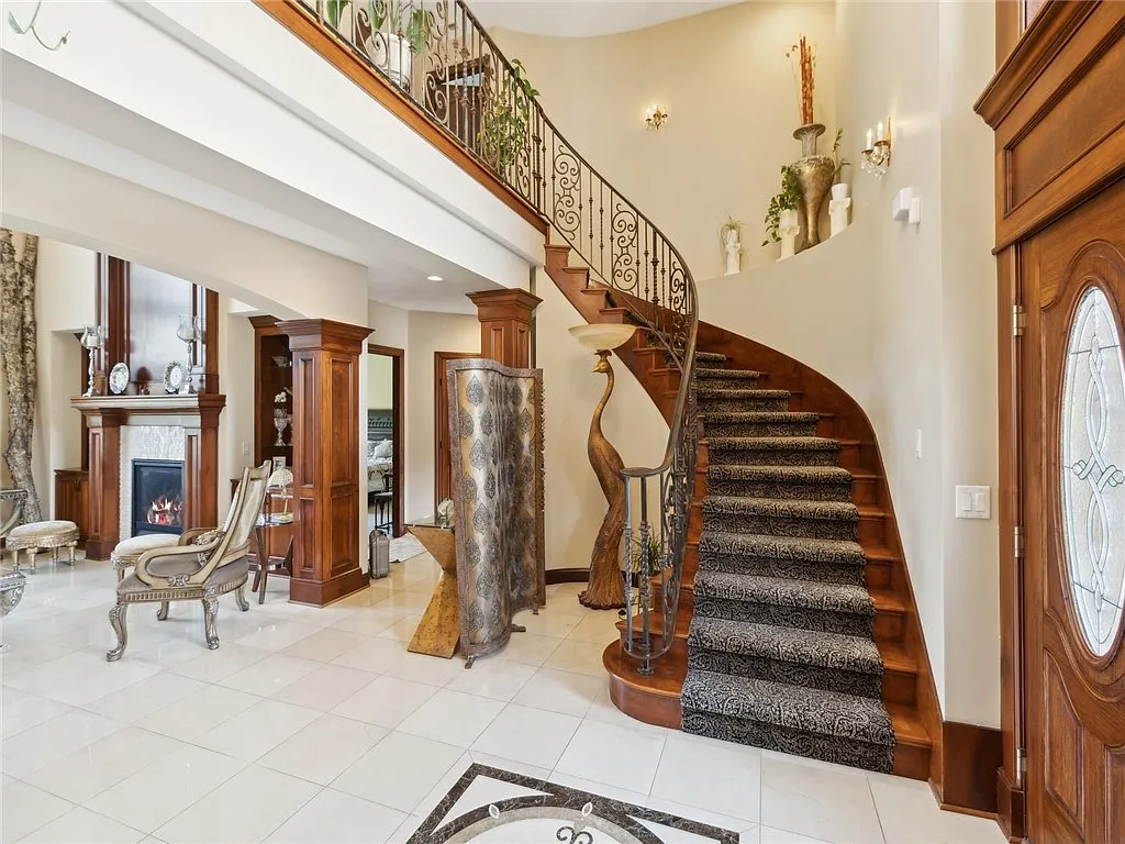 exterior commercial property in norcross before being painted