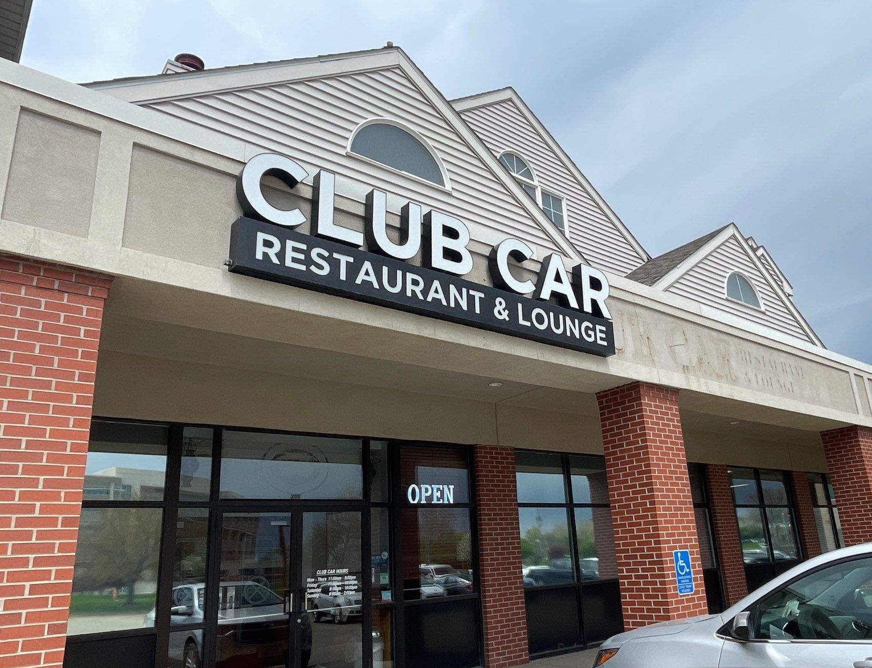 den area of home before being repainted