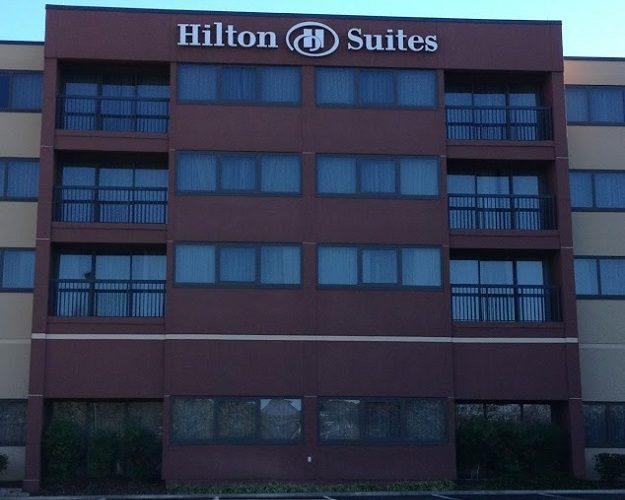 commercial painting - hilton suites