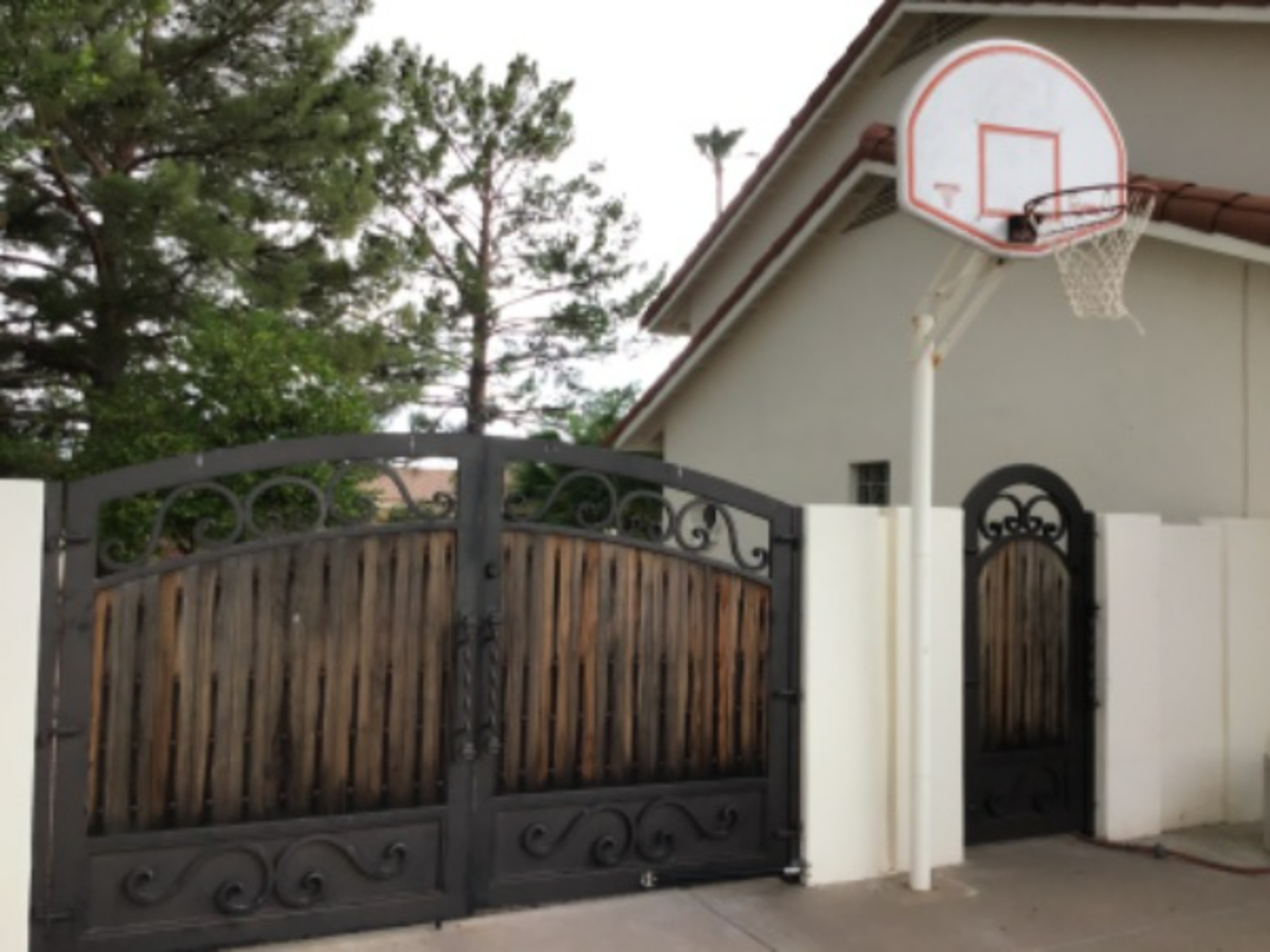 Wood & Metal Gate Renovation in Scottsdale Before