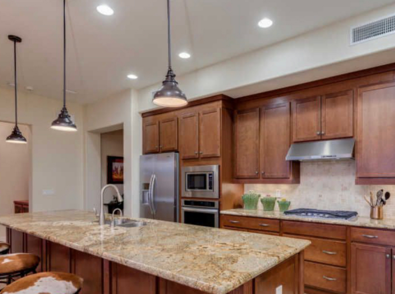 Earth Tones Interior Repaint Before