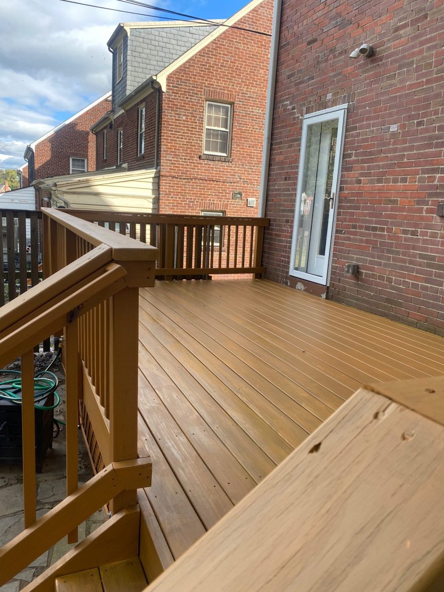 deck staining service
