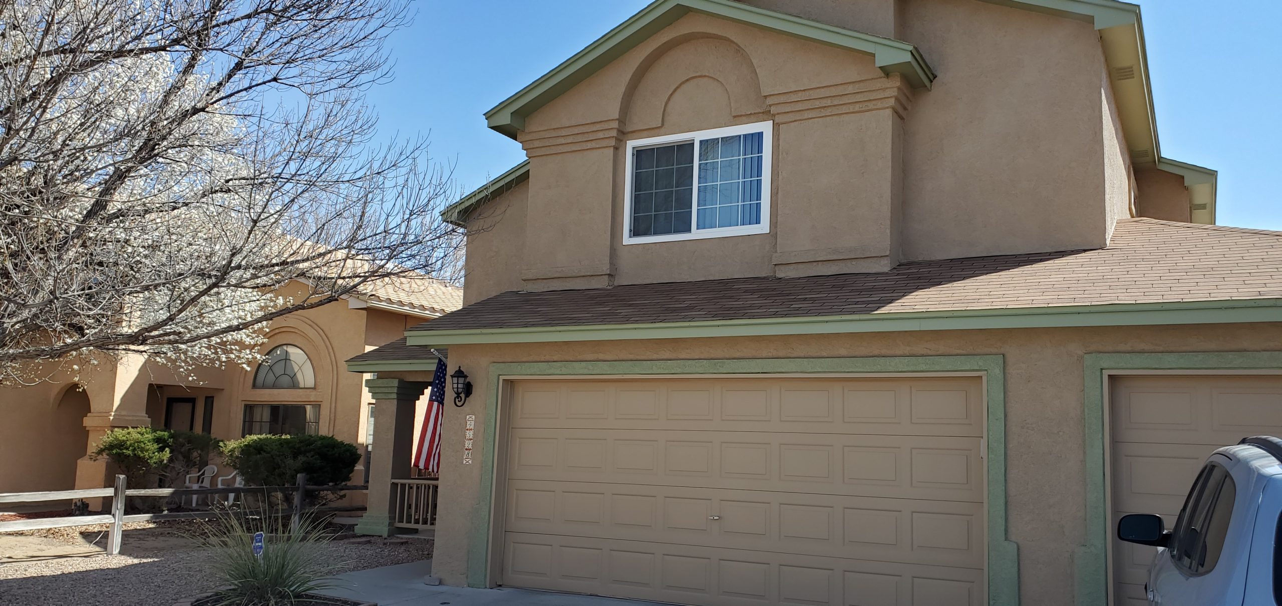 edgewood nm house with stucco exterior