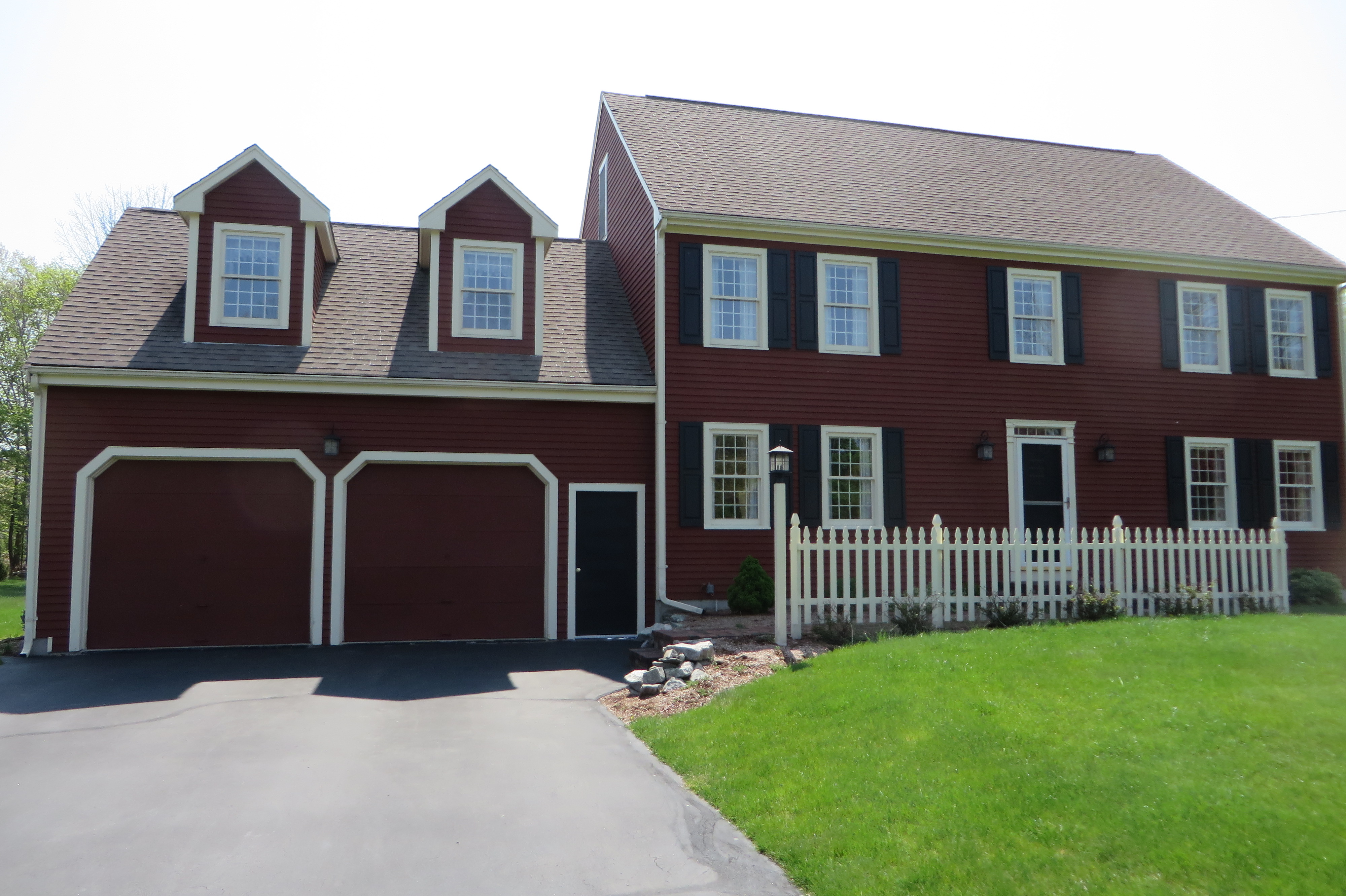 Exterior House Painters in Plainville MA