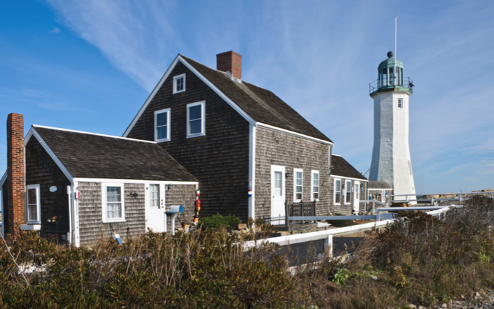 Gray shingled home in Scituate ma