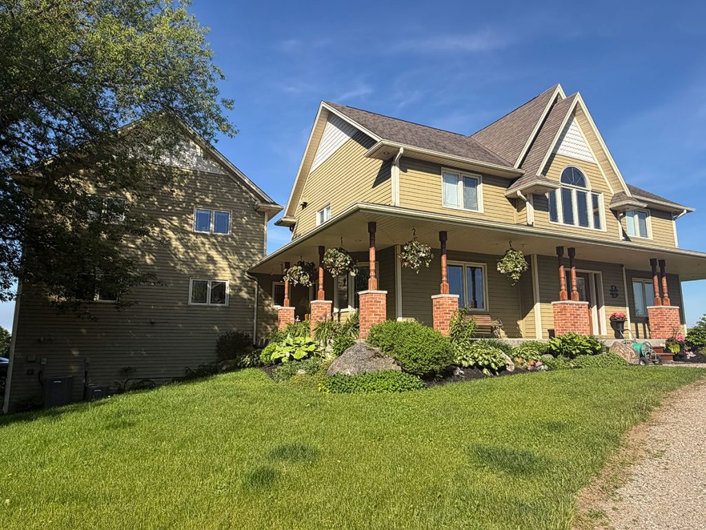 exterior painting in caledon on (before)