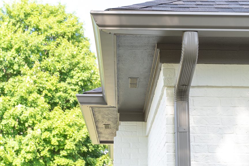 trim line on brick home