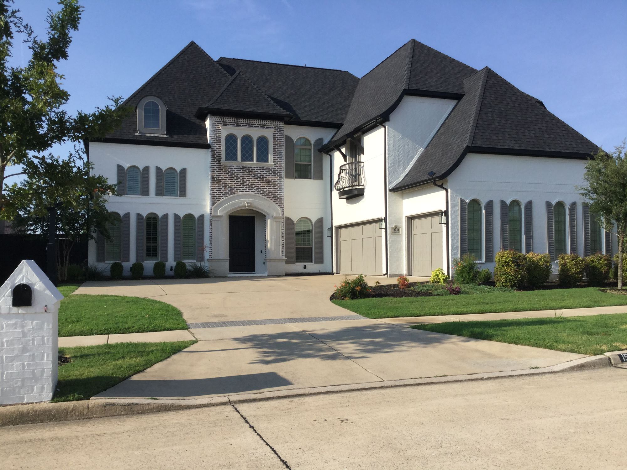 Exterior House Painting Costs in North Texas