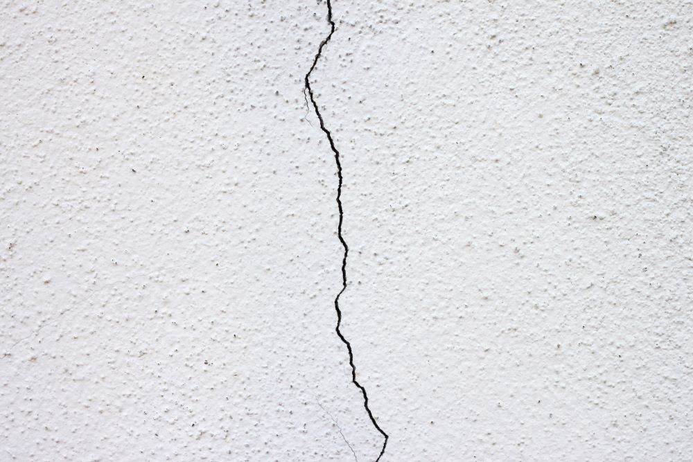 crack in drywall