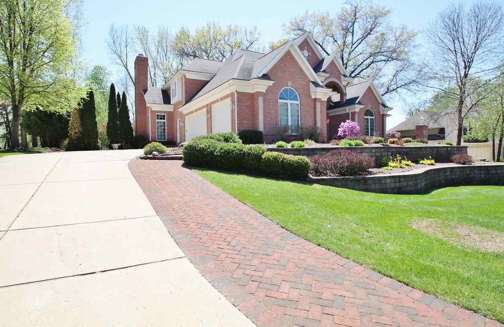 before painting , view from driveway