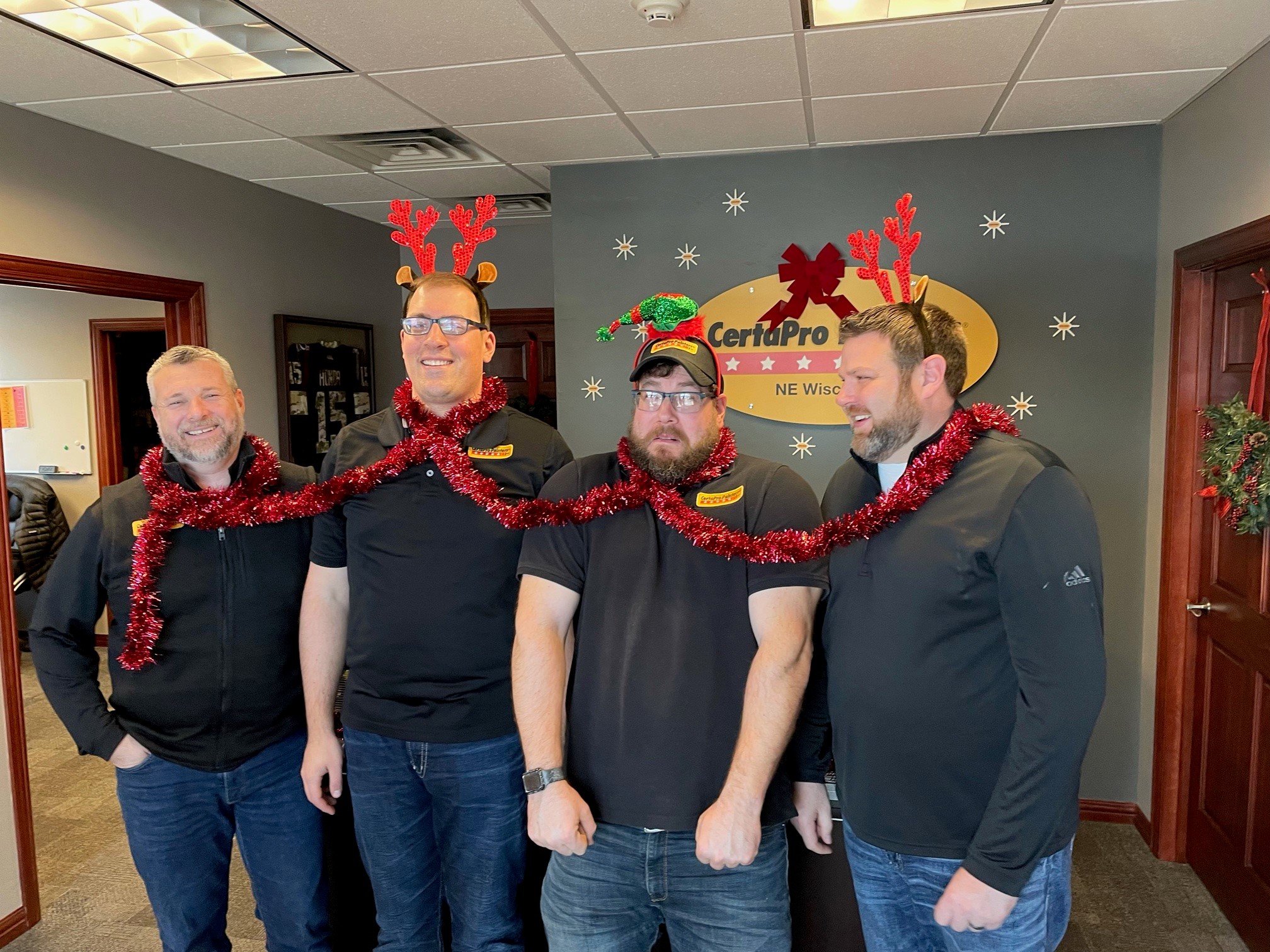 NEWI staff christmas picture