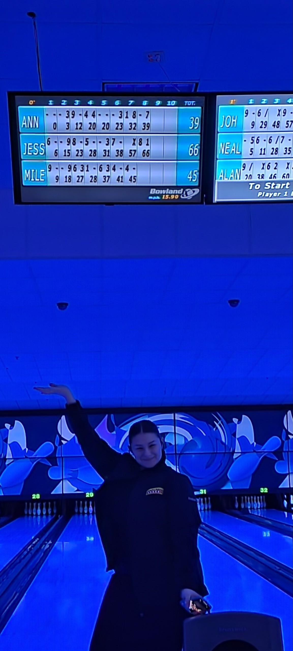 winner bowling night