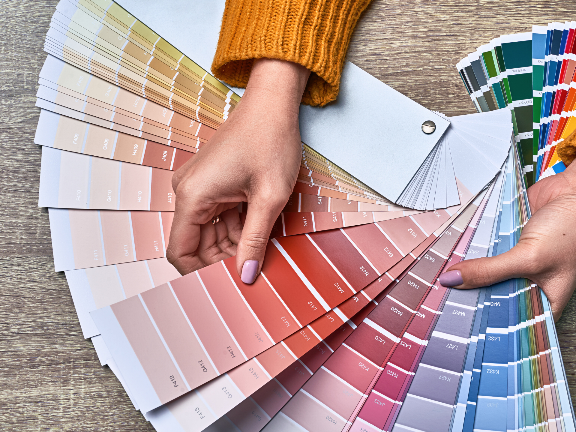 Color wheel of different paint colors