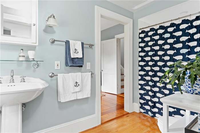 Bathroom Painting