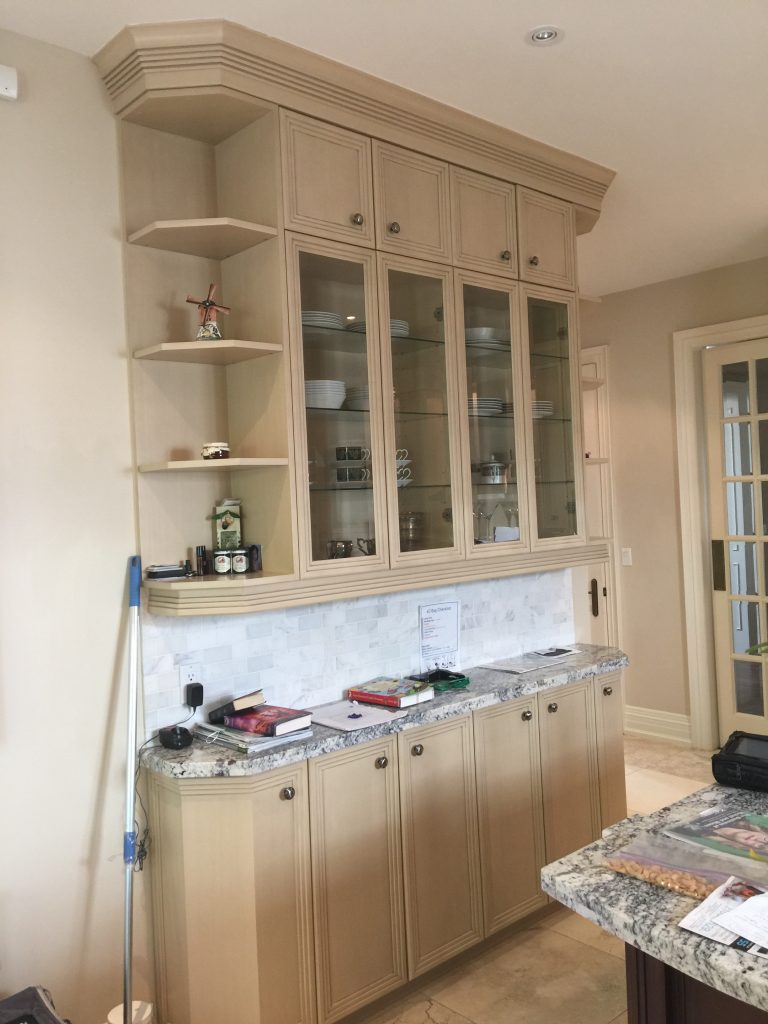 kitchen cabinets before